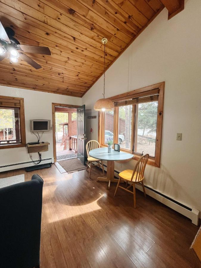 Cozy Cabin Suite Bed And Breakfast Woodland Park Buitenkant foto
