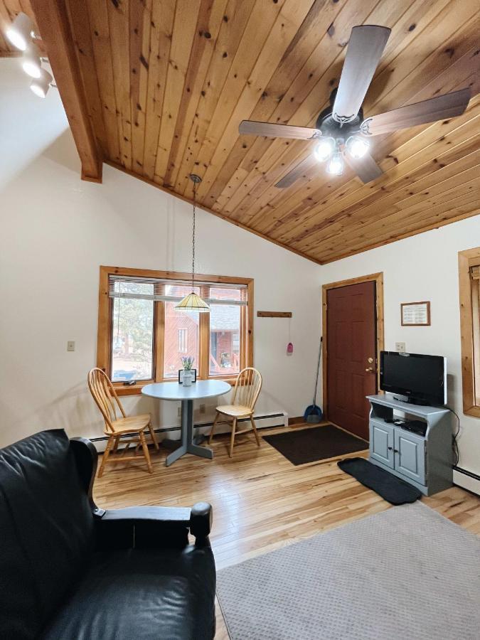 Cozy Cabin Suite Bed And Breakfast Woodland Park Buitenkant foto
