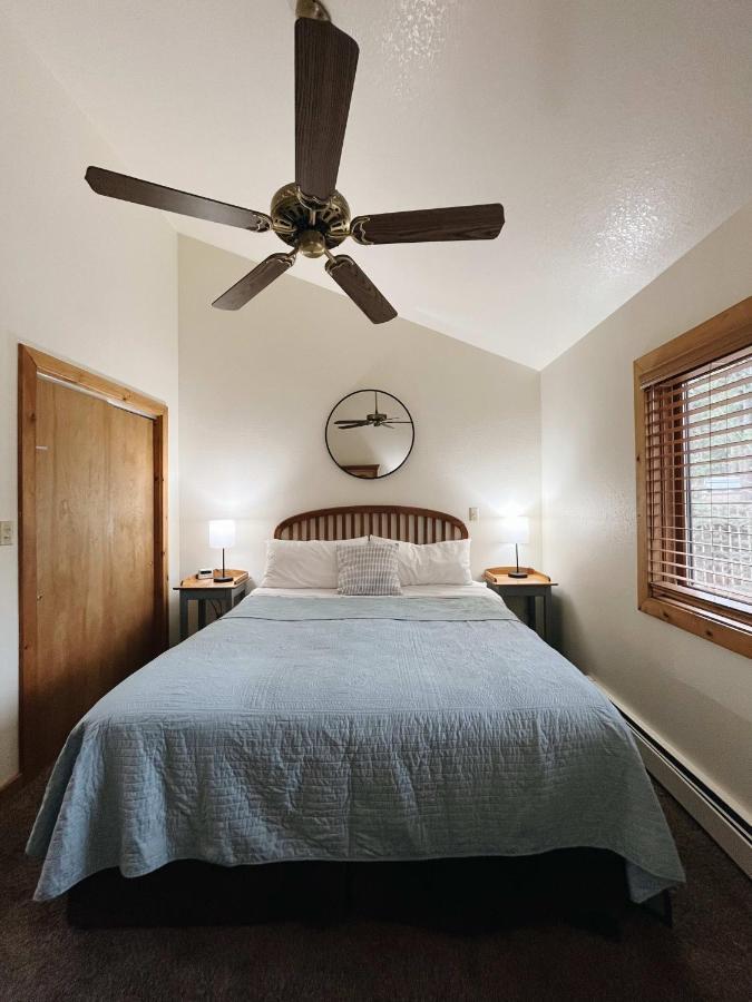 Cozy Cabin Suite Bed And Breakfast Woodland Park Buitenkant foto